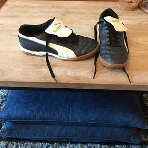 Puma Women’s Indoor Soccer Shoes